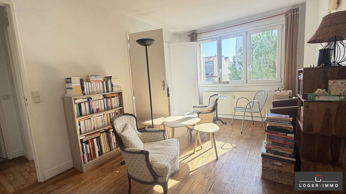 Appartement à SAINT-MAUR-DES-FOSSES