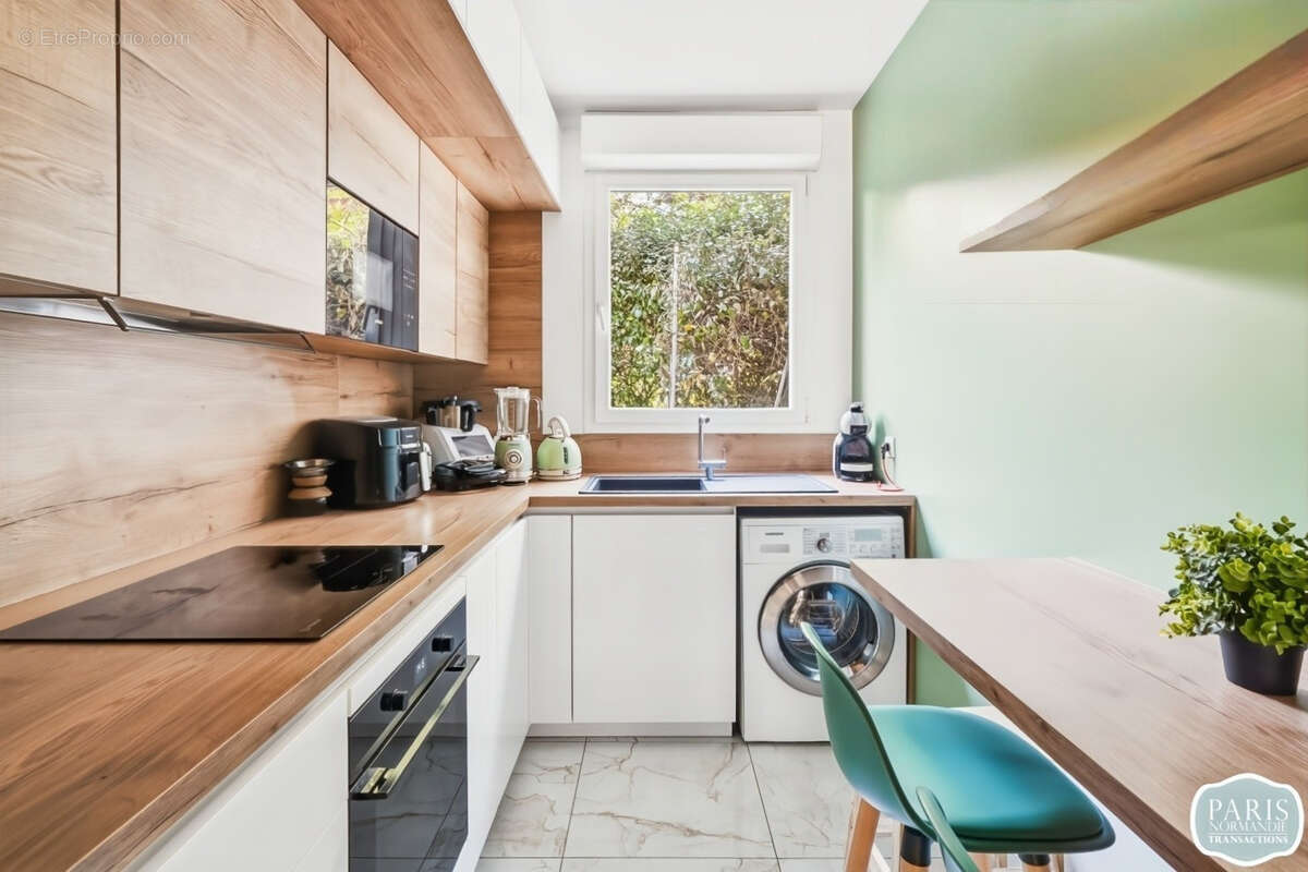 Appartement à LE PLESSIS-ROBINSON