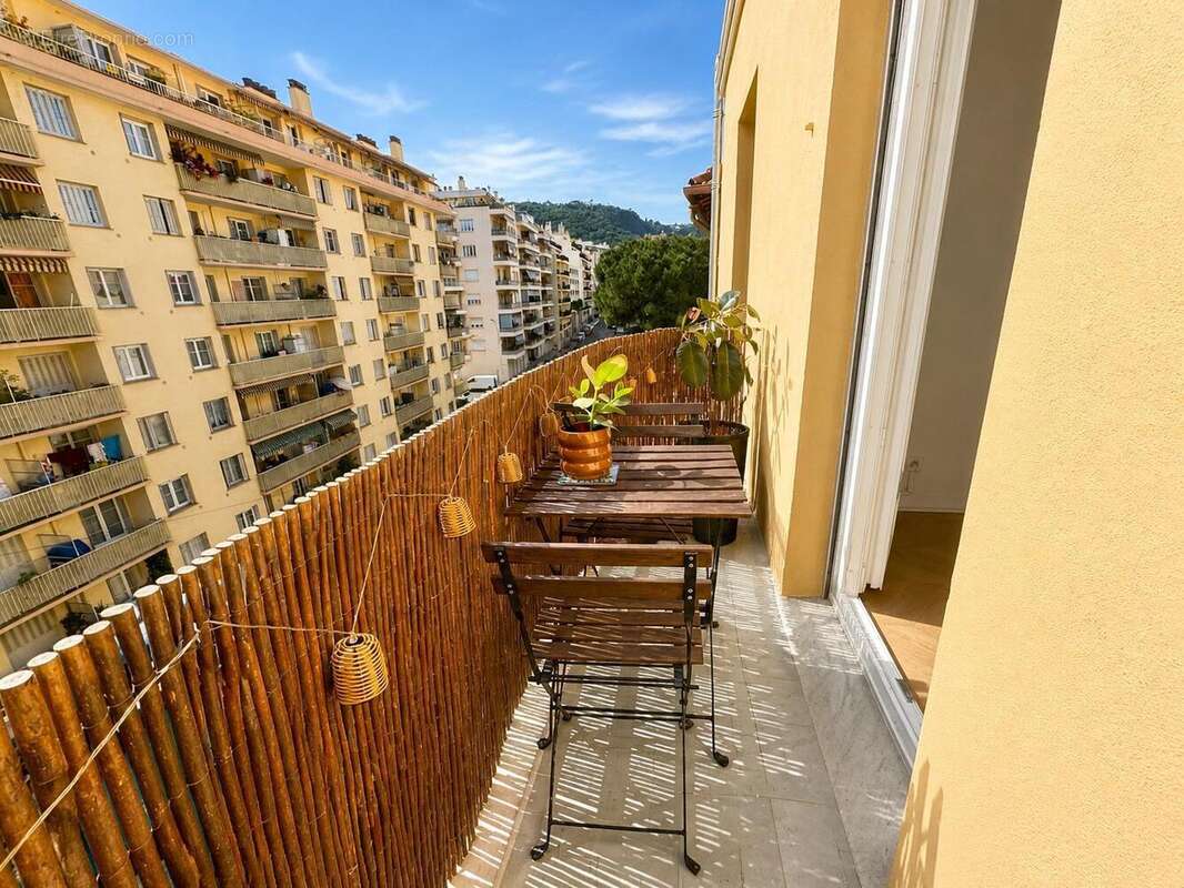   - Appartement à NICE
