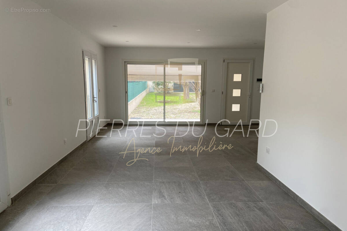 Maison à BOUILLARGUES