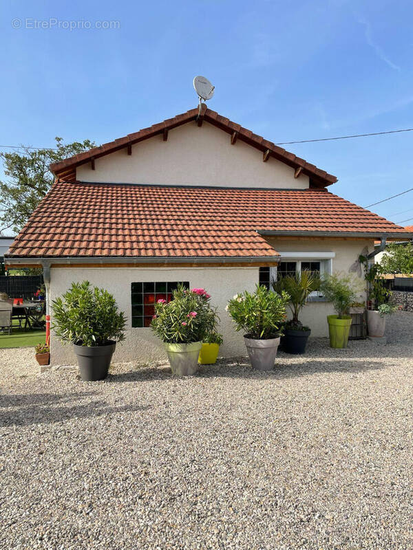 Maison à PRIAY