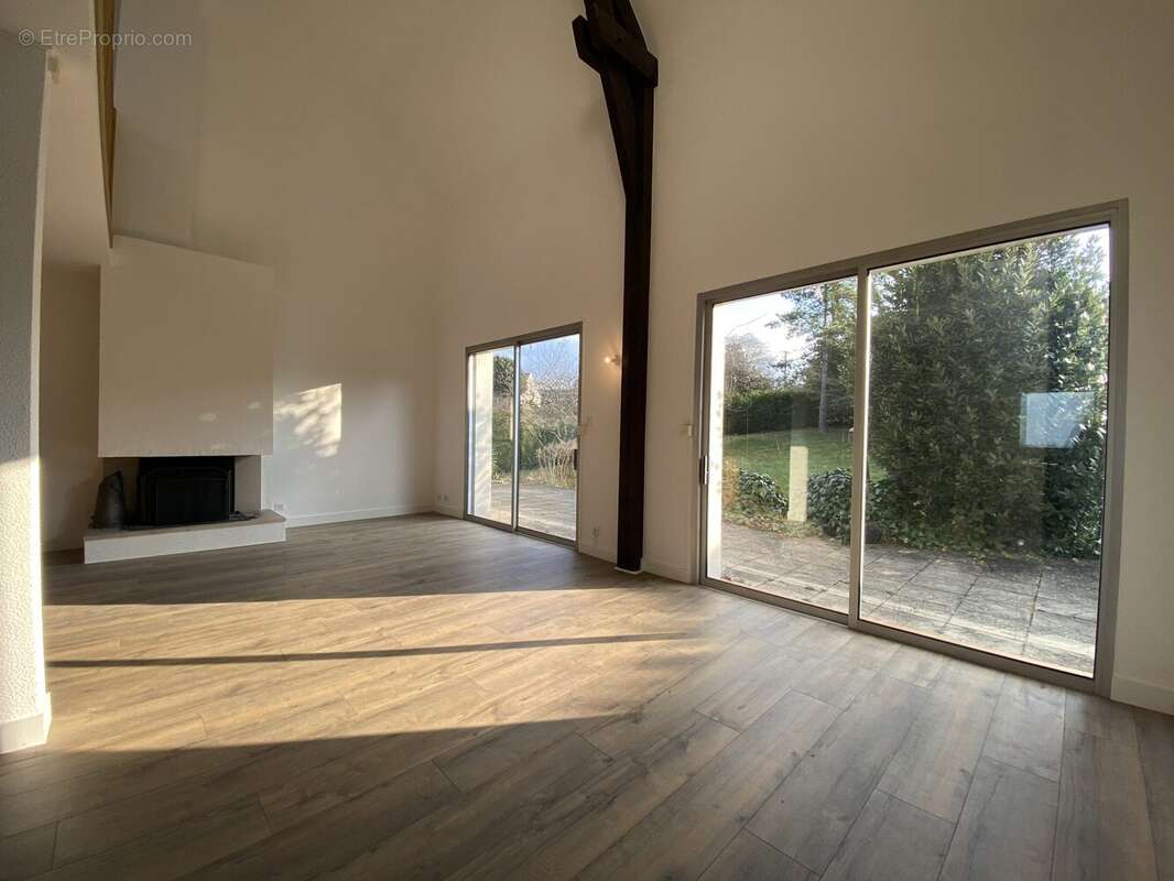 Maison à HAUTEVILLE-LES-DIJON