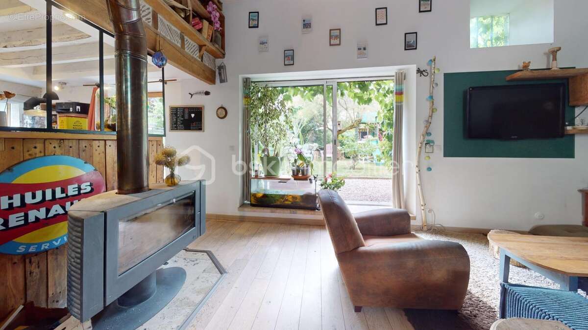Maison à BEAUNE-LA-ROLANDE