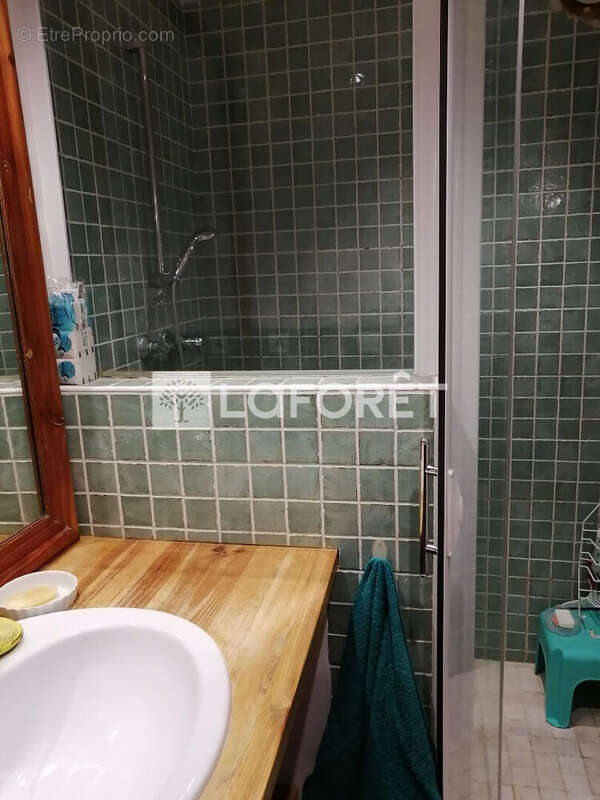 Maison à LES CHAPELLES