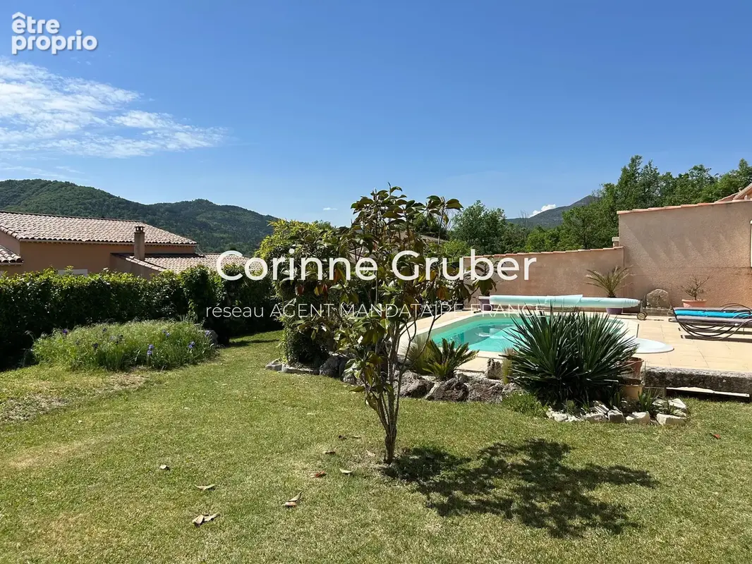 EXCLUSIVITÉ – Maison de type 4/5 de 112 m² avec garage et piscine - photo 26