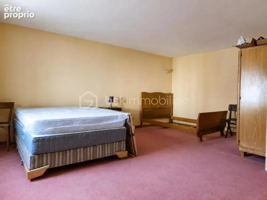 Maison 211 m - 4 chambres + bureau - dpe c - jardin et dependances - photo 8
