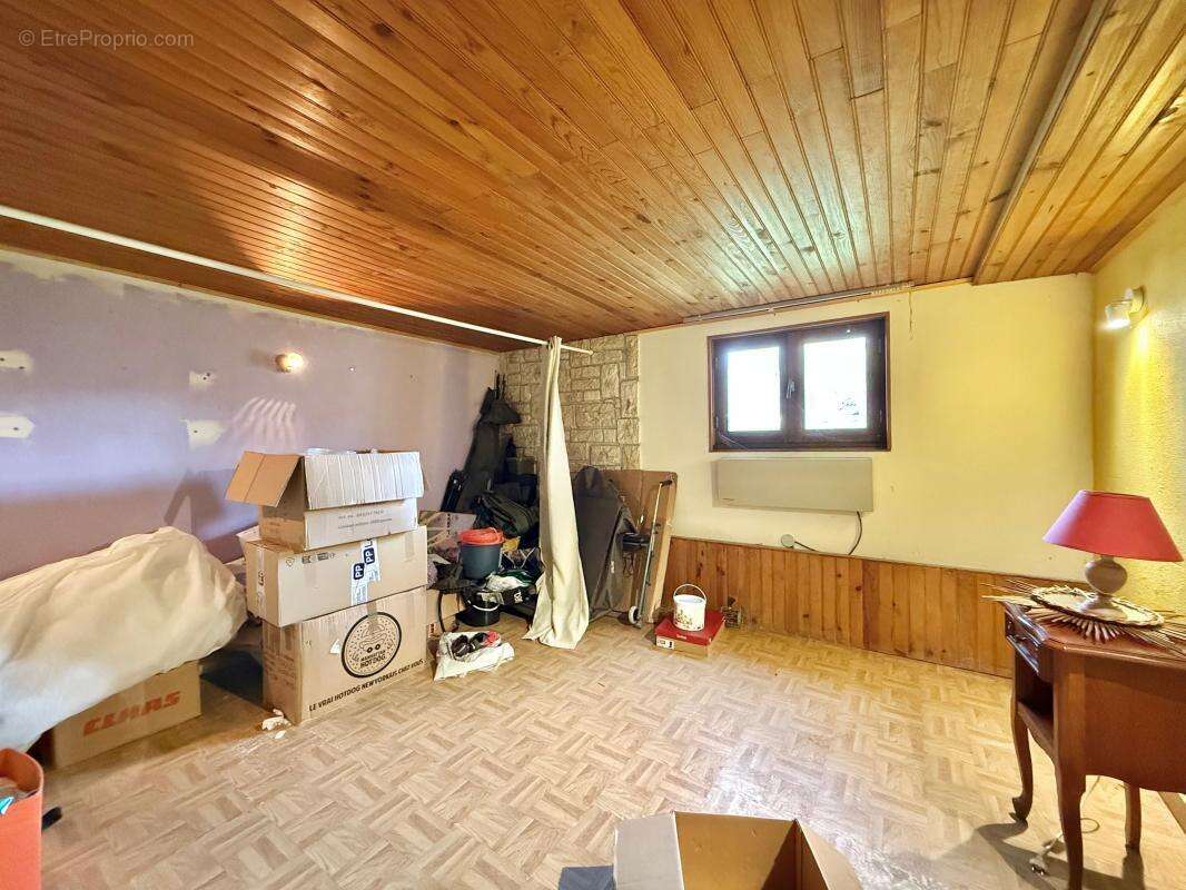 Maison à LAMARCHE-SUR-SAONE