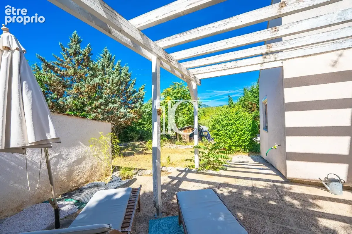 Villa 111m² habitables 629m² de terrain proche centre village des vans - photo 16