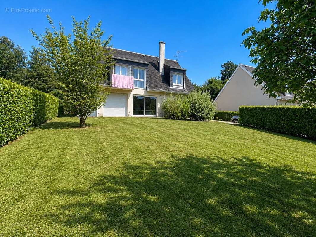 Maison à SAINT-MAURICE-D'ETELAN