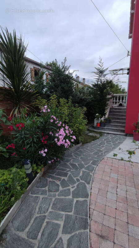 Maison à CLICHY-SOUS-BOIS