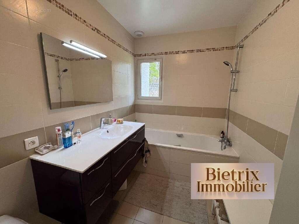 Maison à L'ISLE-ADAM