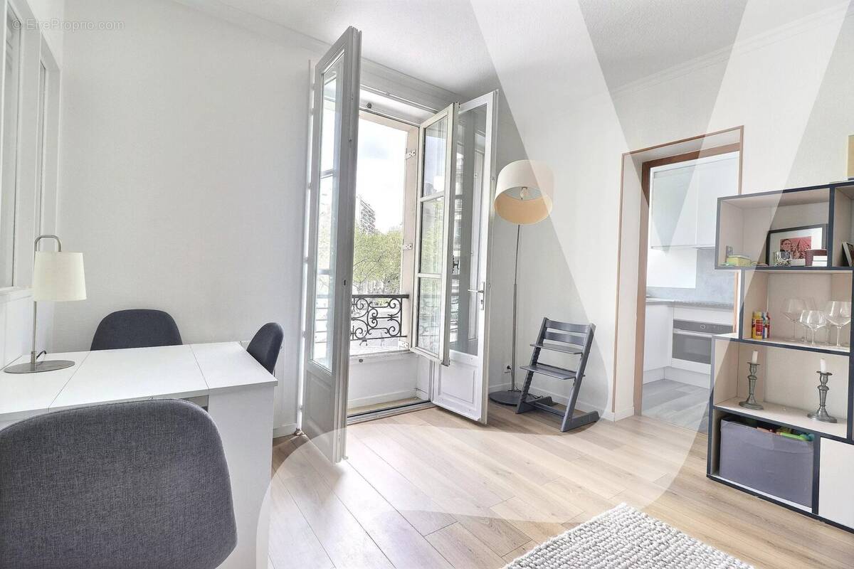 Appartement à PARIS-12E