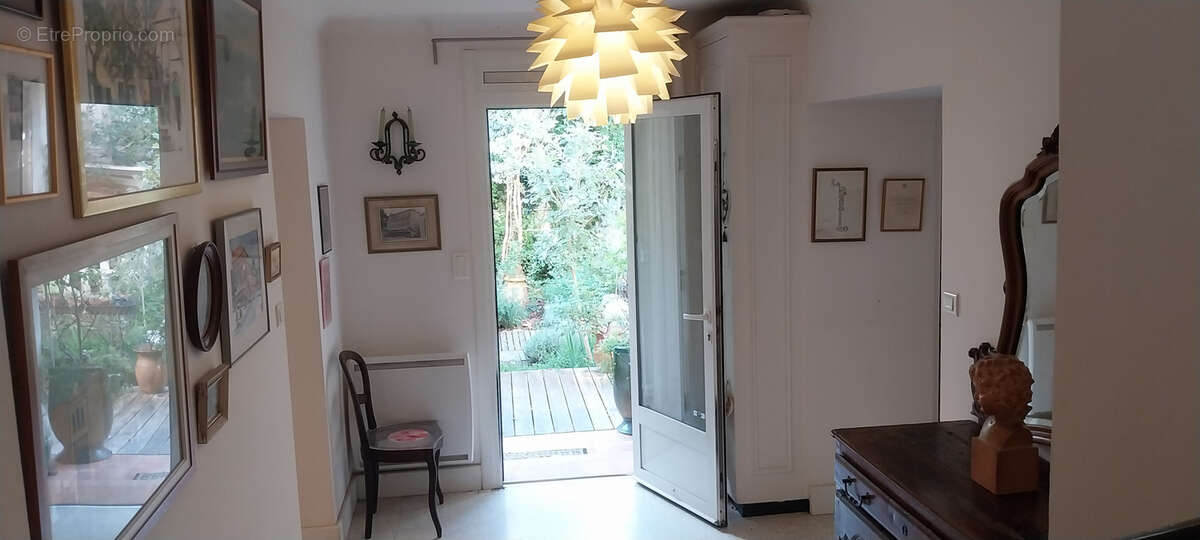 Maison bourgeoise avec jardin en centre village - photo 12
