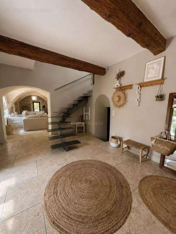 Maison à MOURIES