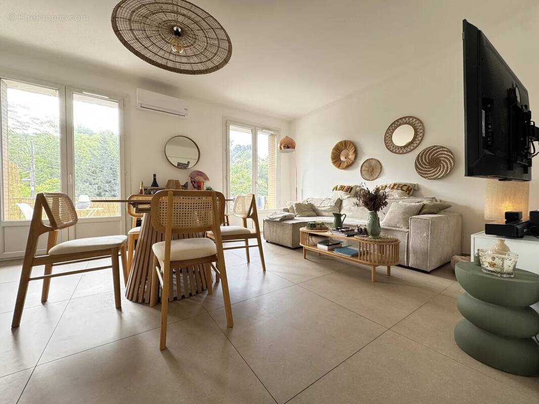 Appartement à MARSEILLE-7E