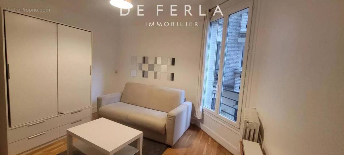 Appartement à PARIS-15E