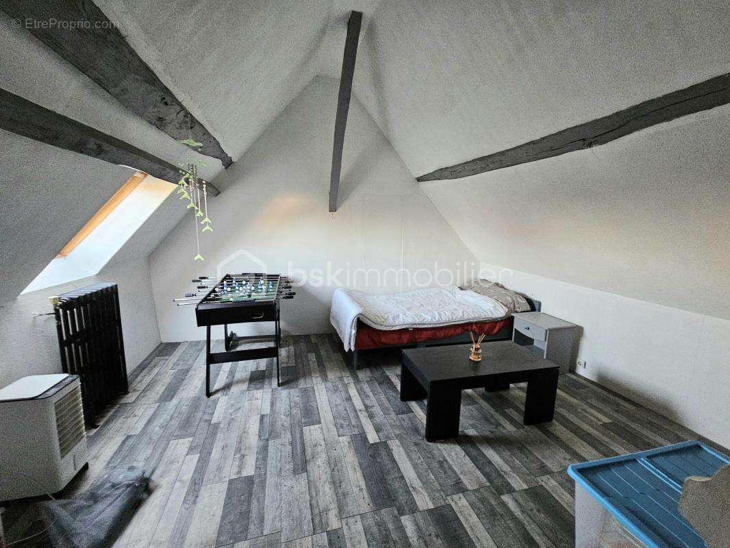 COUP DE COEUR !! Corps de ferme rénové avec maison d'habitation + 2 logements séparés - photo 9