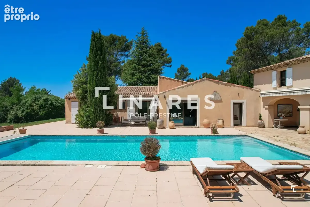 LA BELLE - Propriété de 457m2 - Vue Sainte-Victoire - Piscine et Dépendance - Saint-Marc de Jaumegarde - photo 25