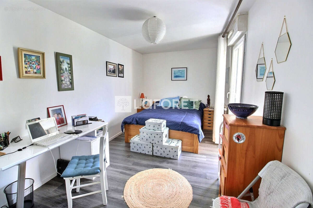 Appartement à GENNEVILLIERS