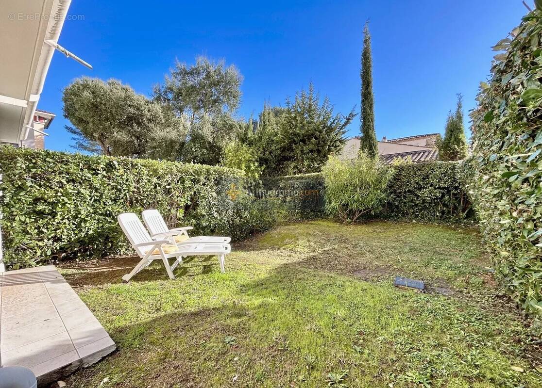 Appartement à FREJUS