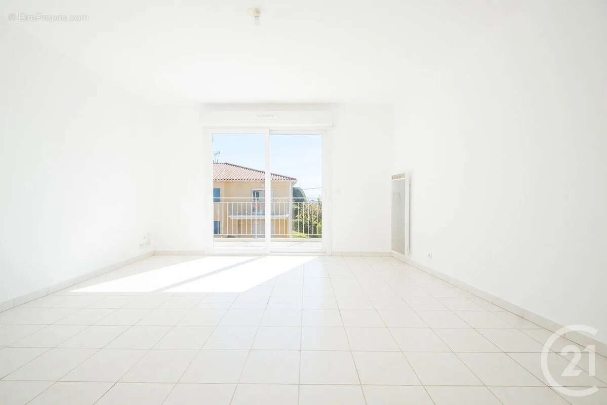 Appartement 85 m² à Antibes  - photo 3