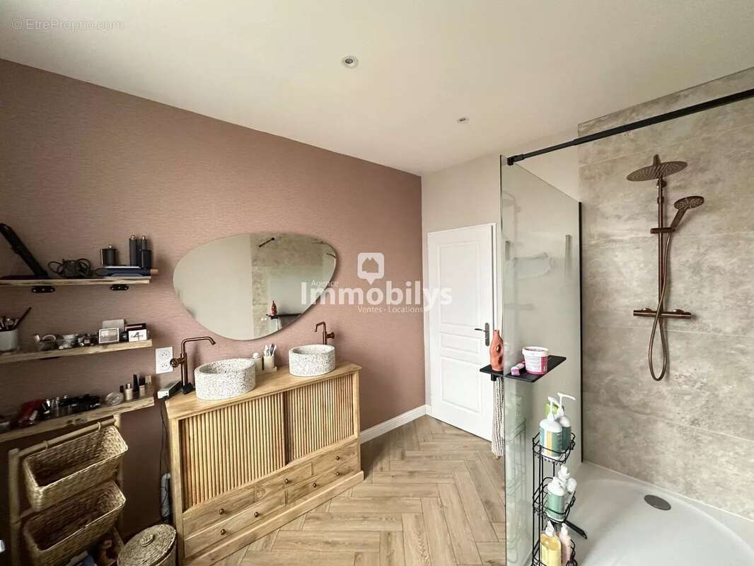 Maison à MONTIGNY-EN-OSTREVENT