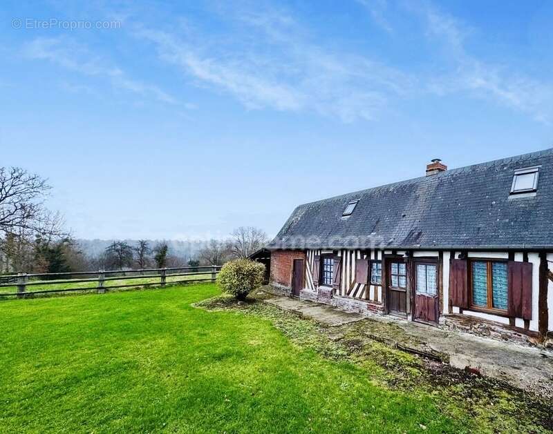 Maison à PONT-L'EVEQUE