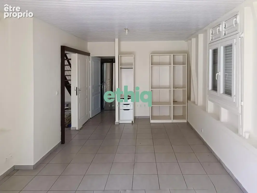 Maison 98 m² à Sainte-Rose  - photo 5