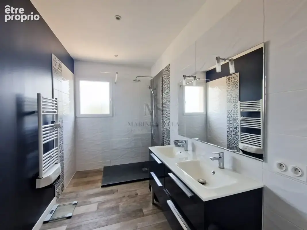 Ensemble Immobilier Rare  Trois Maisons, Piscine, Terrains Agricoles et Équipements pour Activité Animalière - photo 20