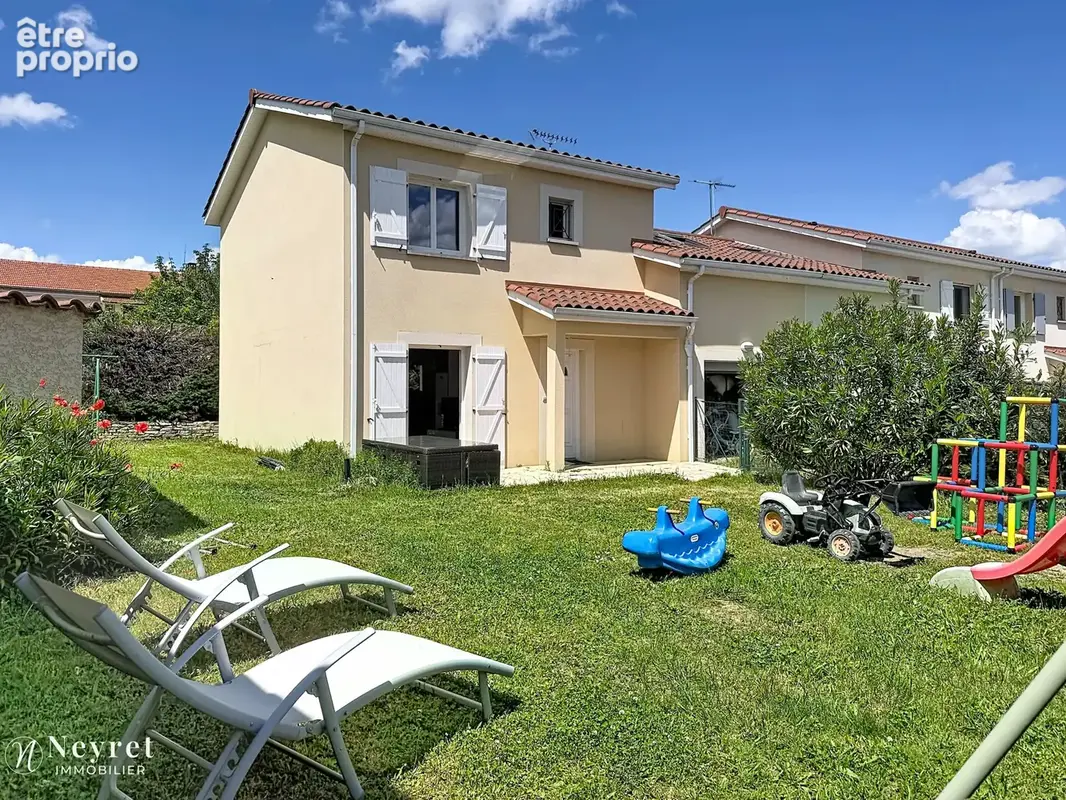 Maison à VAUGNERAY