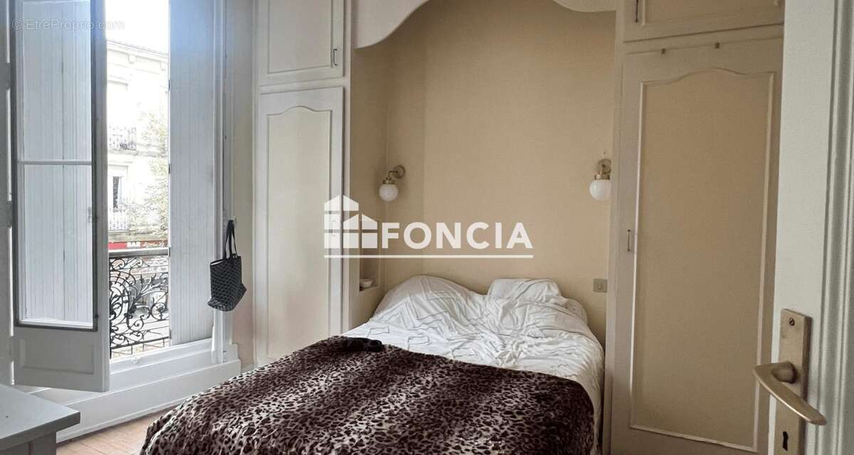 Appartement à BORDEAUX