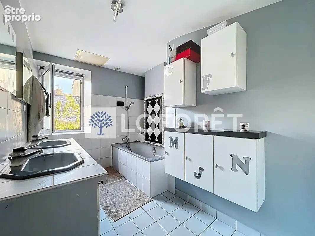 Maison Bressuire 7 pièce(s) 163 m2 - photo 10