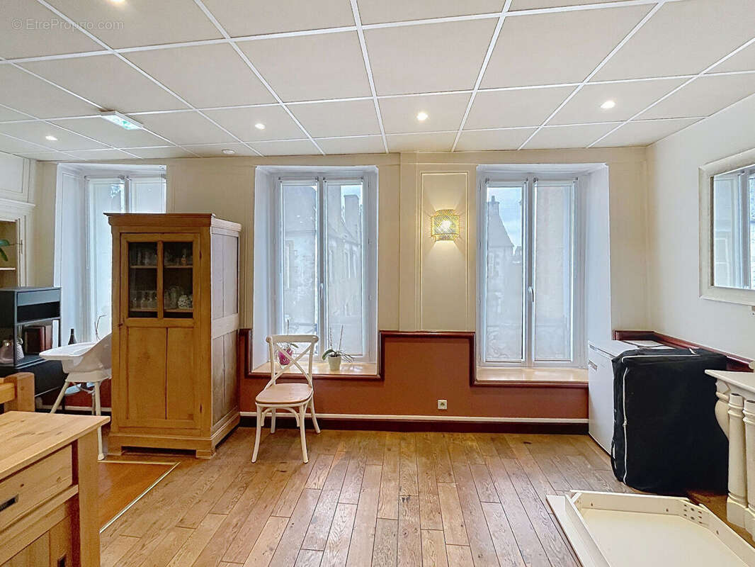 Commerce à PLOERMEL