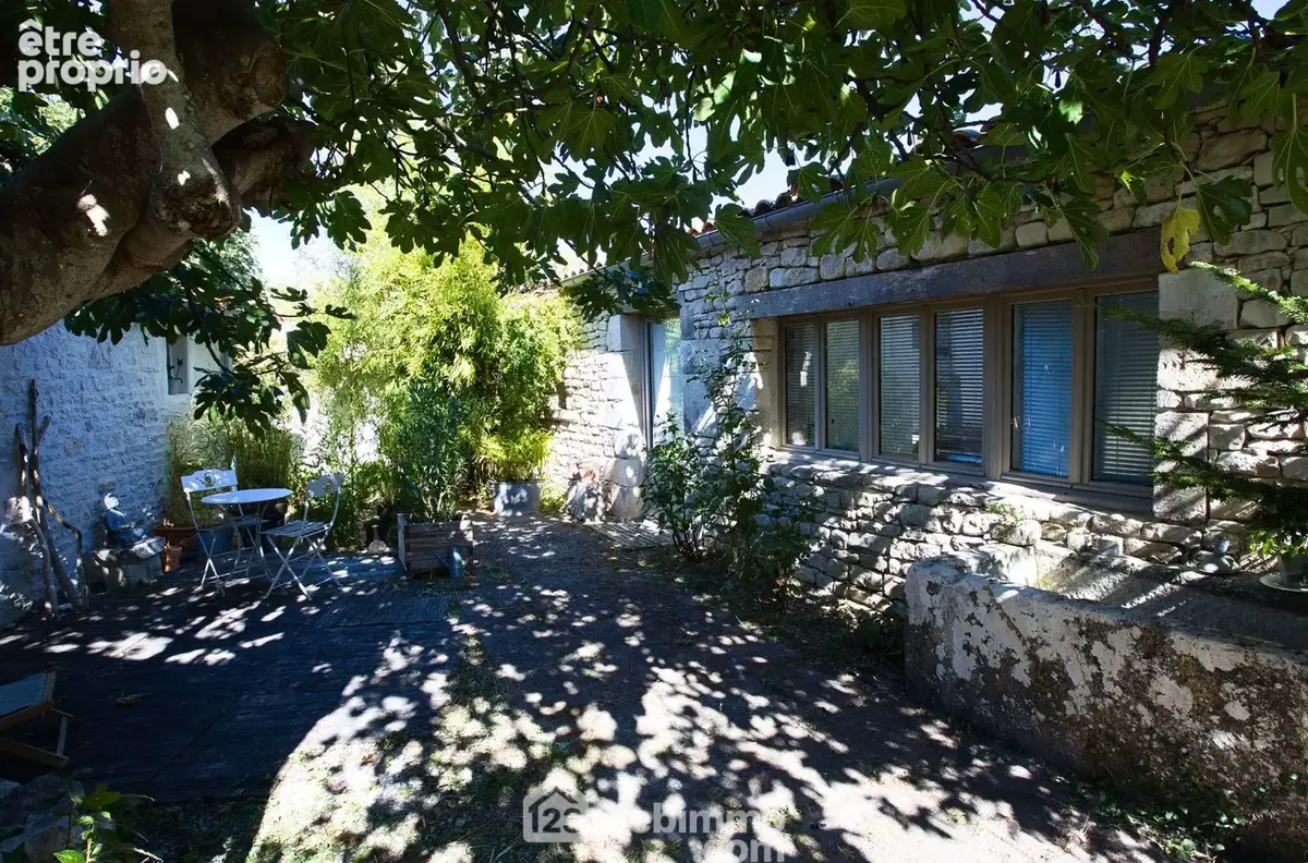Maison 8 pièces 193 m² à vendre à Nieul-Sur-Mer (17137) - photo 2