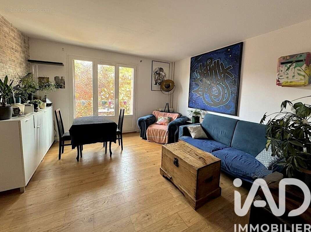 Photo 2 - Appartement à RUEIL-MALMAISON