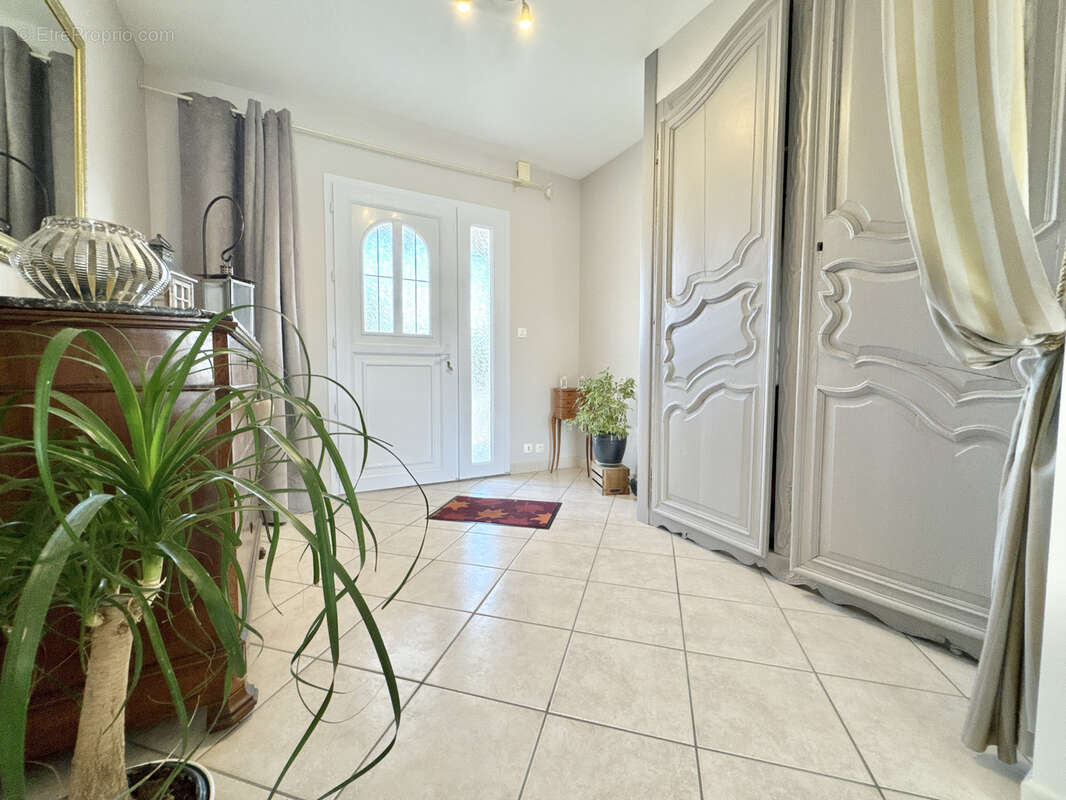 Maison à SAINT-SYLVESTRE-SUR-LOT