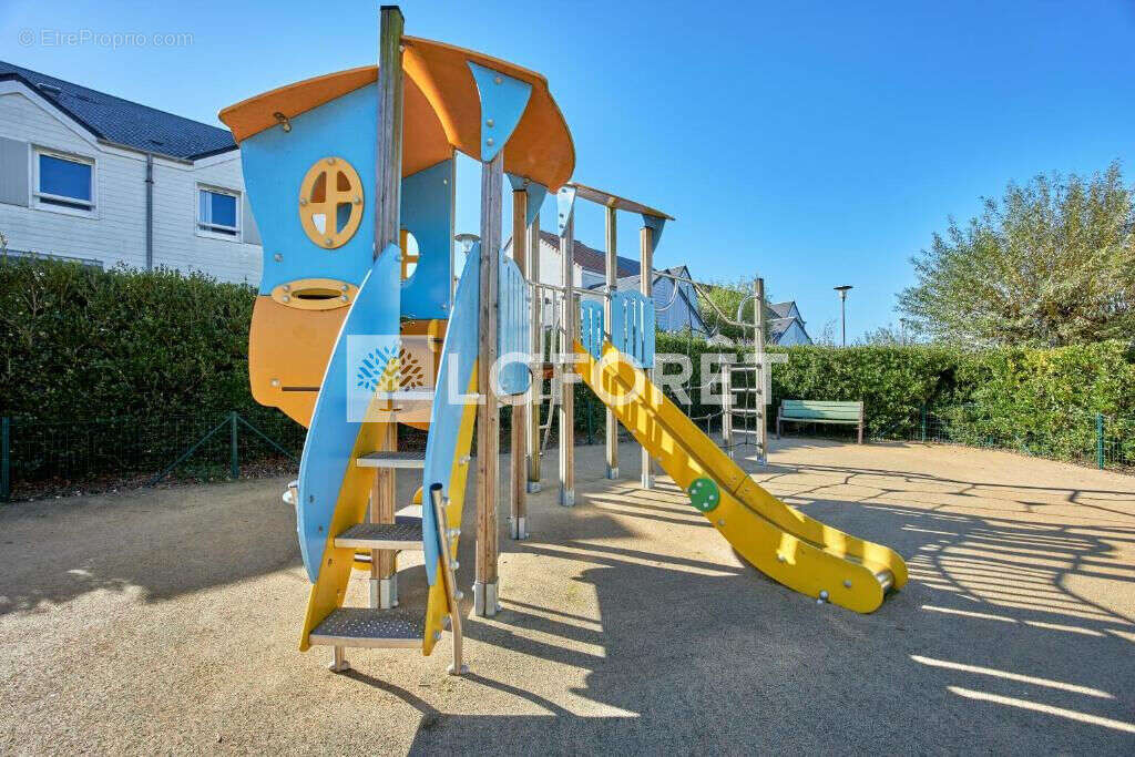 Maison à COURSEULLES-SUR-MER