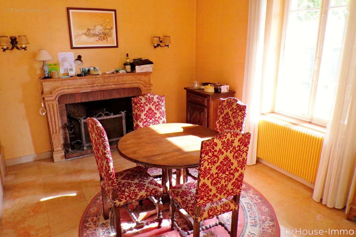 Maison à LADOIX-SERRIGNY