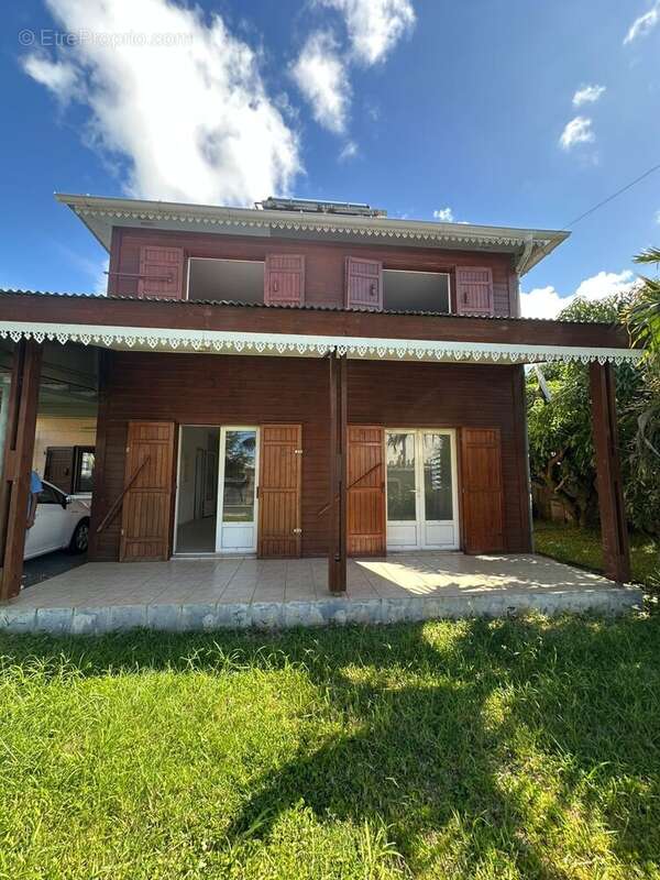 Maison à SAINTE-SUZANNE