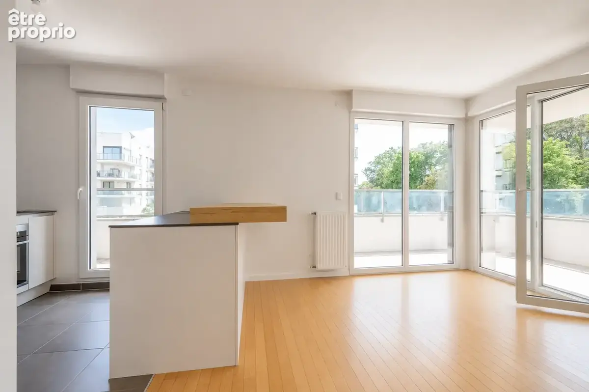 Face à la forêt domaniale de Saint-Germain-en-Laye   Élégant appartement familial de 80 m2 avec terrasse - photo 2