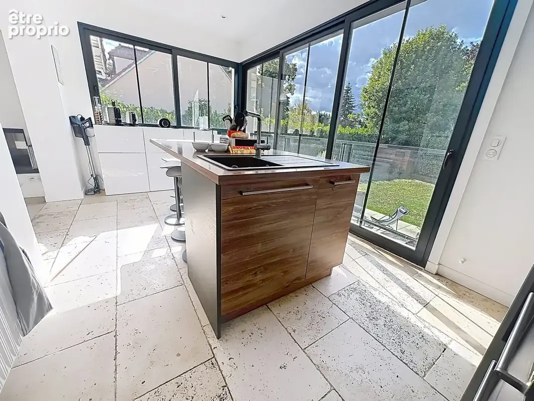 Maison 7 pièces 184 m² à vendre à La Celle-Saint-Cloud (78170) - photo 8