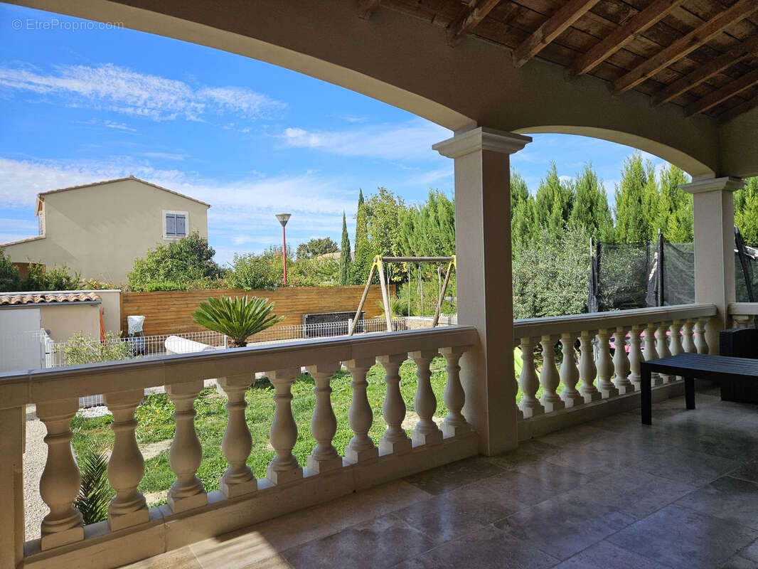 Maison à JONQUIERES