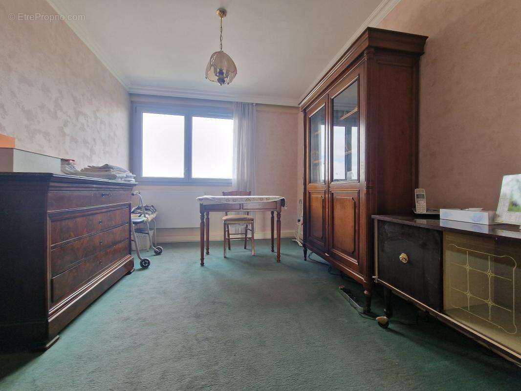 Appartement à VAIRES-SUR-MARNE