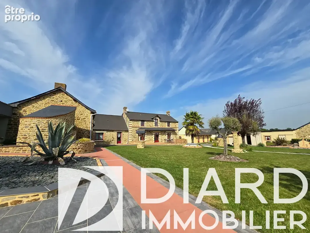 Photo Maison à Domalain au prix de 312 300€