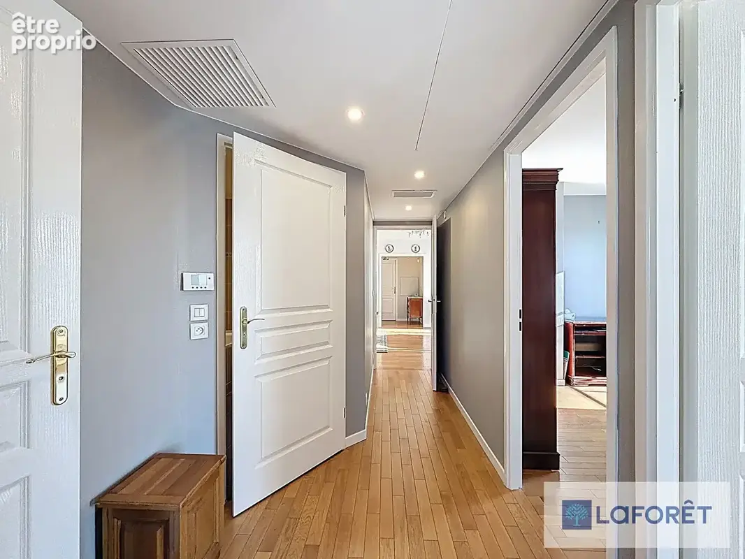 Le plessis trevise -centre ville - a deux pas de toutes commodites - photo 9