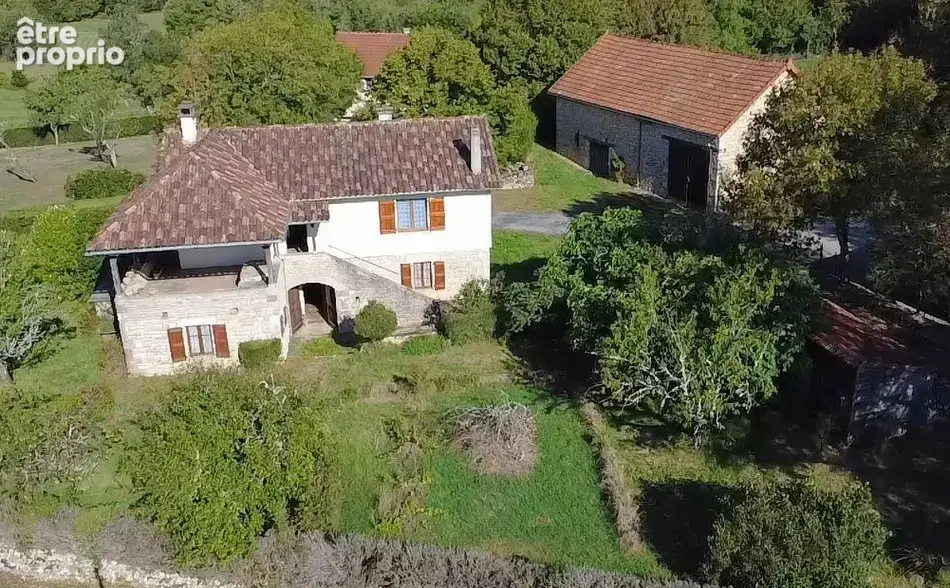 Ensemble immobilier en pierre avec jardin - photo 2