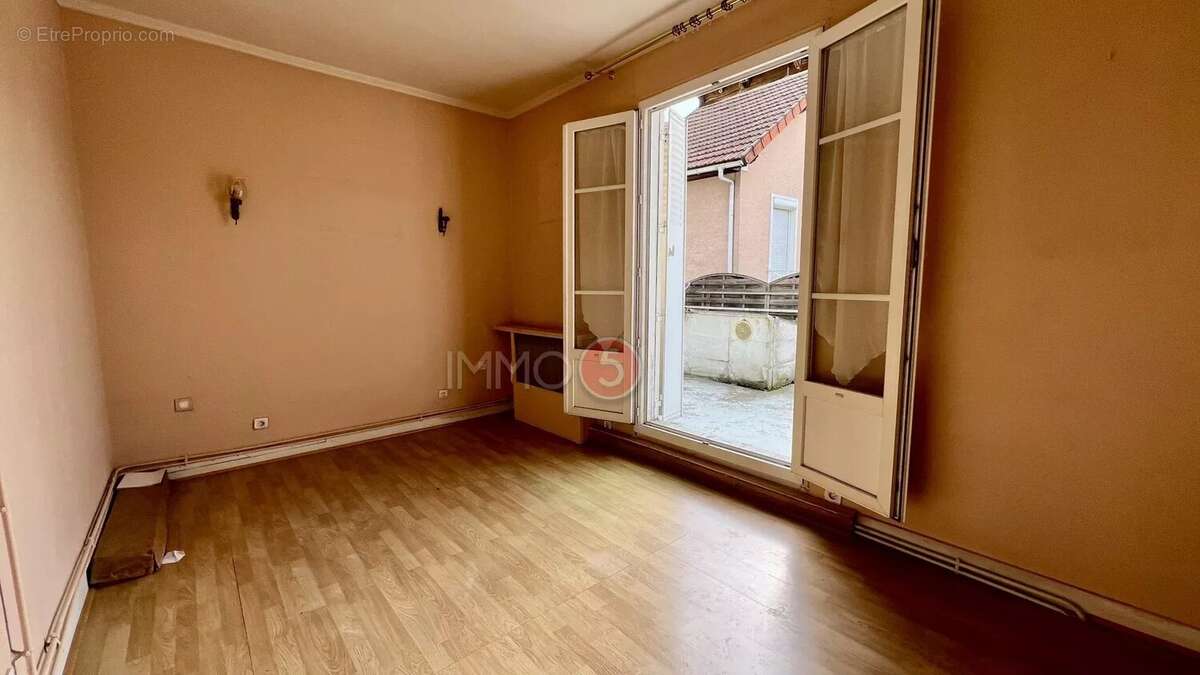 Maison à VILLEMOMBLE