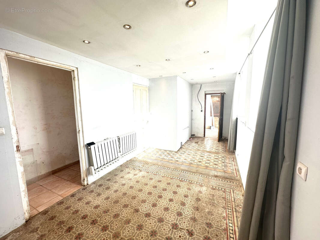 Vente appartement plateau , Duplex , avec terrain et Hangar - photo 7