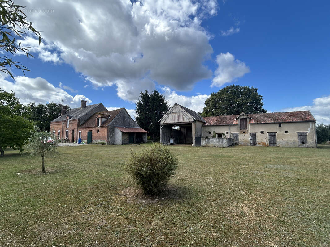 Maison à POILLY-LEZ-GIEN