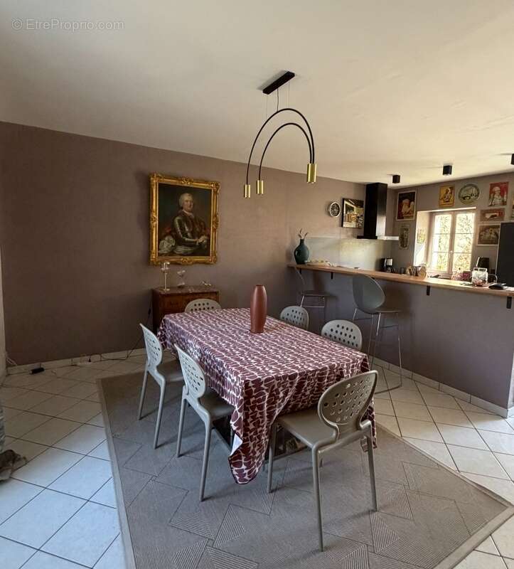 Maison à CHARRAS